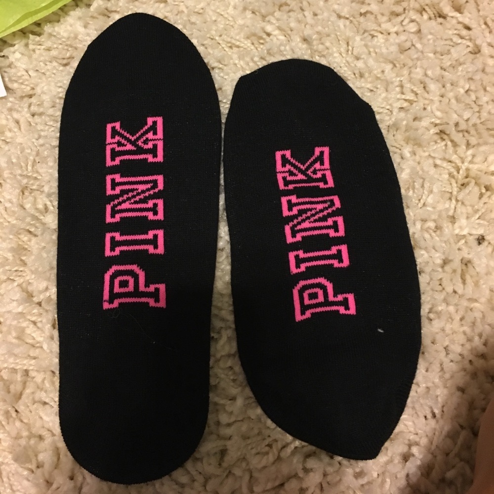 vs pink socks