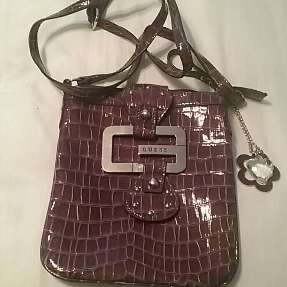 Guess  cross body purse,NEW,never used