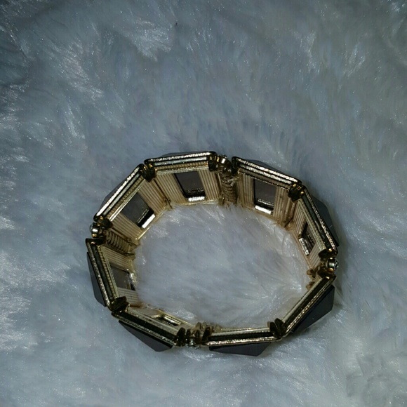 Bracelet - Picture 2 of 3