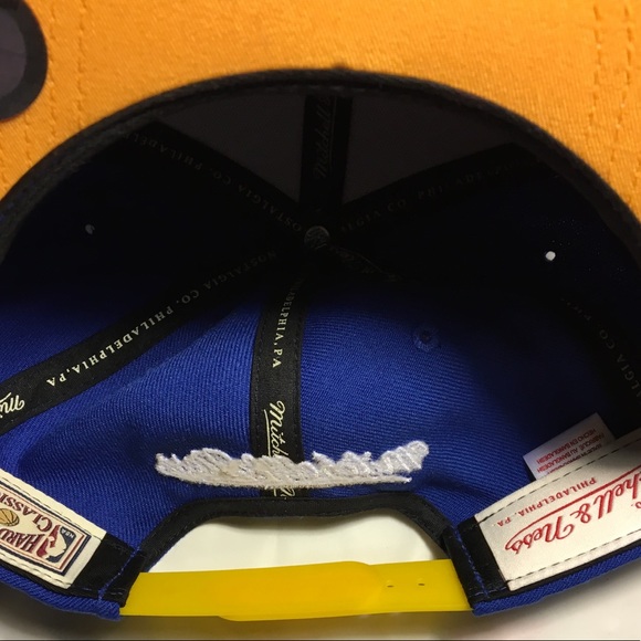 🆕Tri-pop Team World Mark Snapback- GS Warriors - Picture 3 of 3