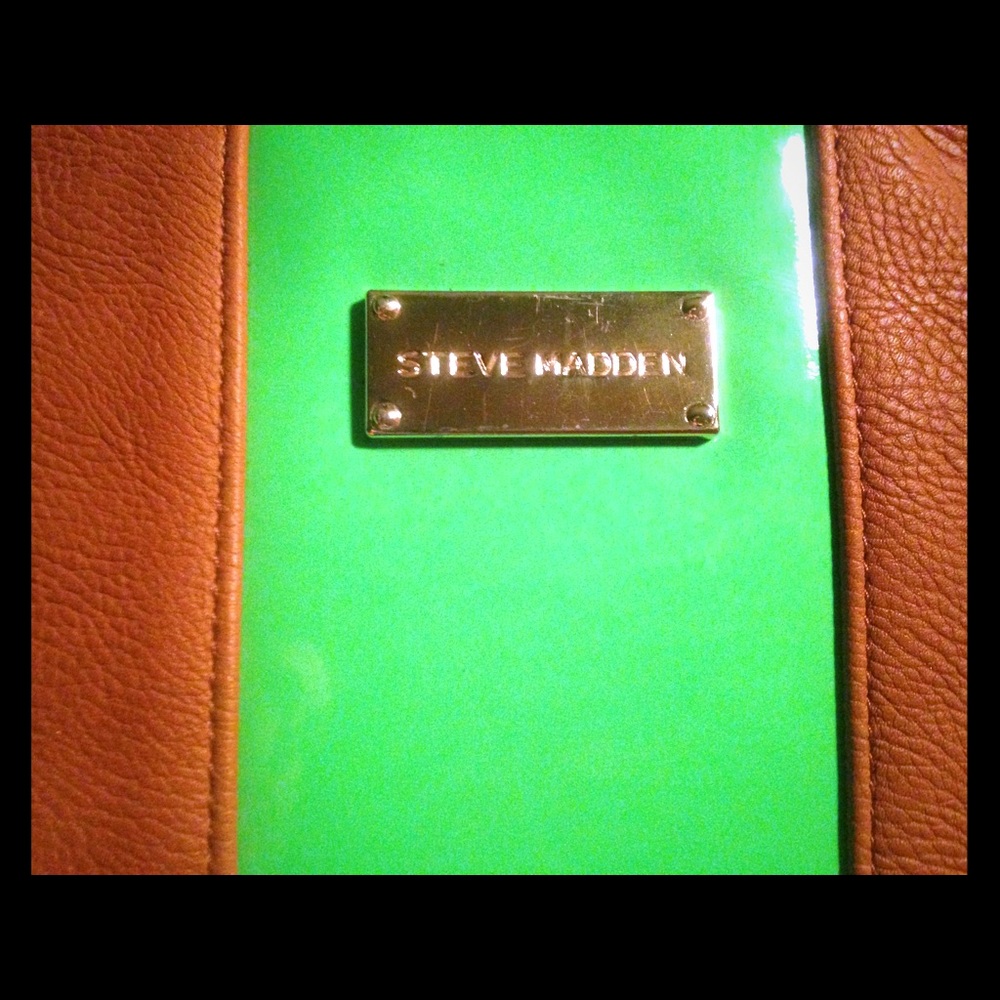 Steve Madden Tablet Case 10"