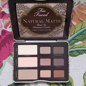Brand new Too Faced Natural Matte eyeshadow palett Brand new Too Faced Natural Matte eyeshadow palett