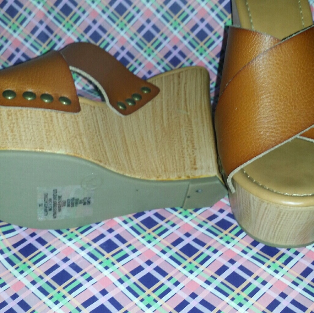 Wedges - Picture 2 of 2
