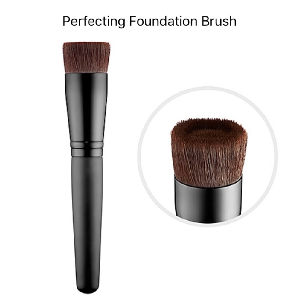 bareMinerals perfecting face brush