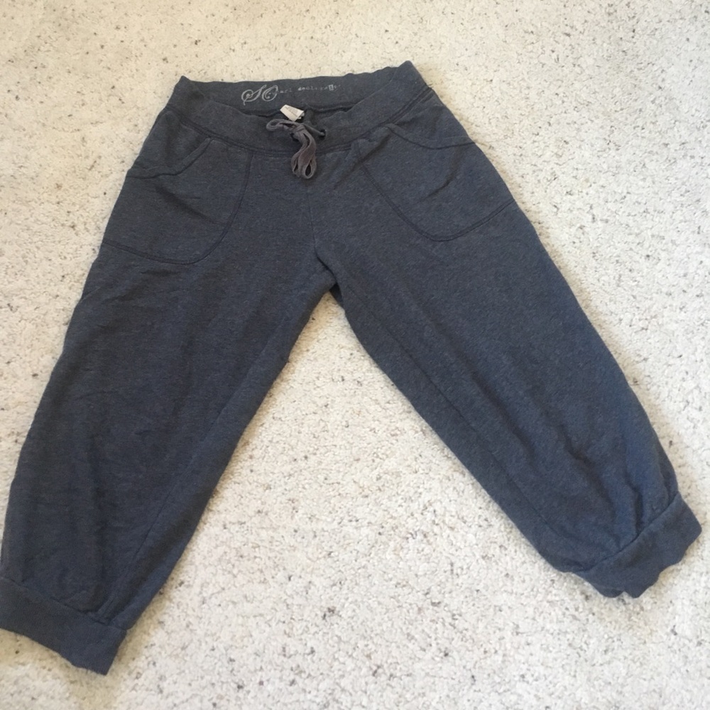 Crop sweatpants