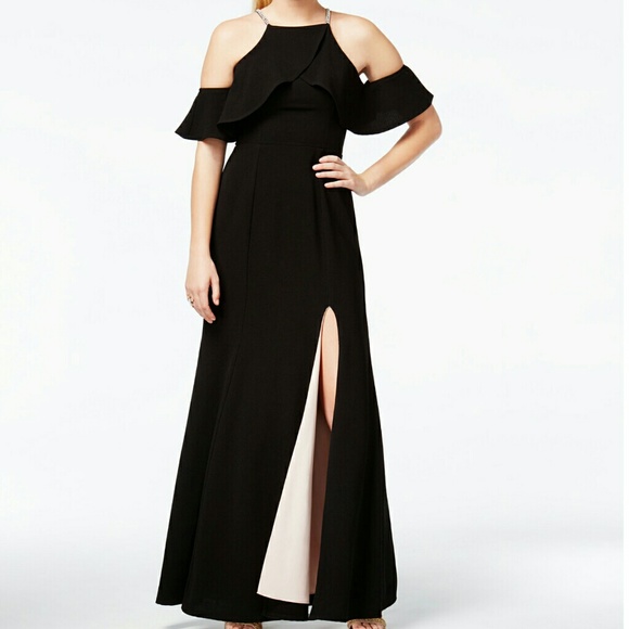 Host Pick ❤ Cold shoulder Little Black Dress - Picture 3 of 6