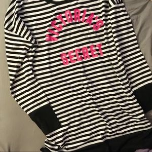 NEW Victoria's Secret sleep tee