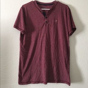 Maroon hollister t-shirt