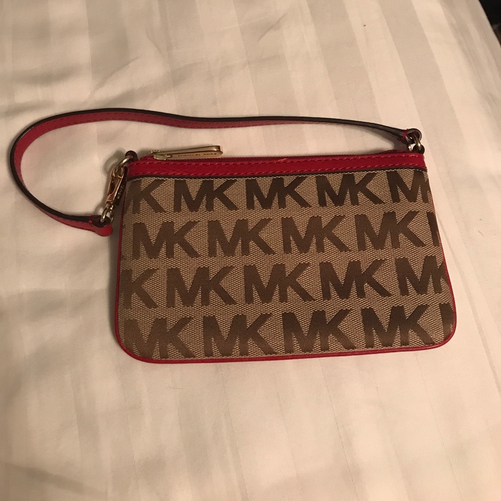 Michael Kors wristlet