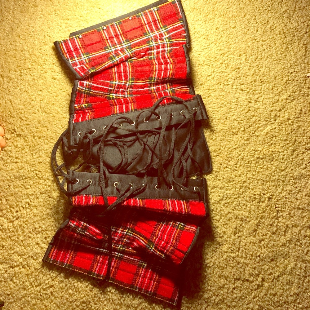 Steel boned underbust corset in plaid