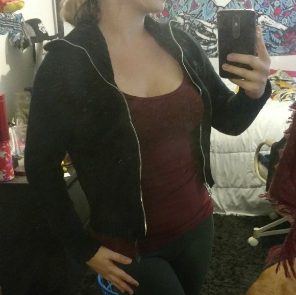 Black jacket - Picture 4 of 5