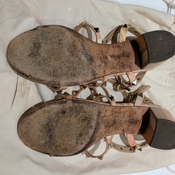 SOLD!Valentino Rockstud Native Couture Block Heels - Picture 5 of 5