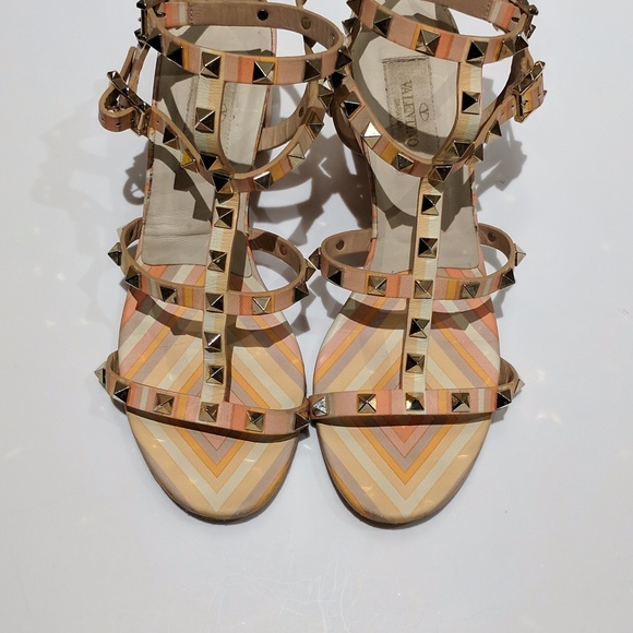 SOLD!Valentino Rockstud Native Couture Block Heels - Picture 2 of 5