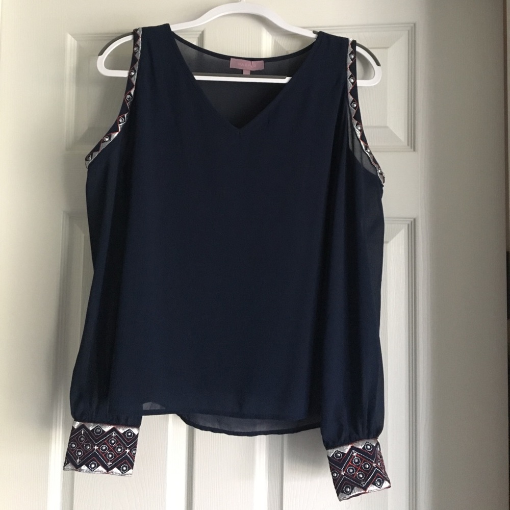 🌟 SPRING CLEAR OUT • Navy Open Shoulder Top