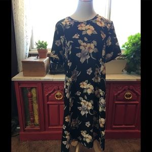 Floral maternity dress