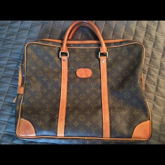 Louis Vuitton Bag. Authentic - Picture 3 of 4