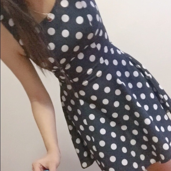 body dress - Picture 2 of 4