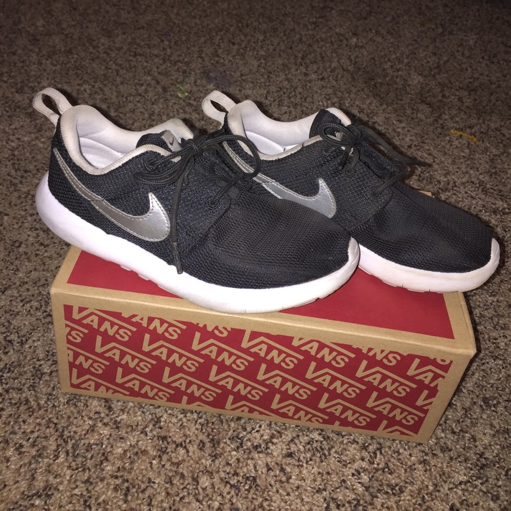 Nike kids size 1