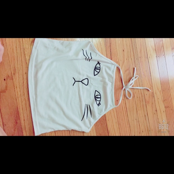 crop top - Picture 4 of 4