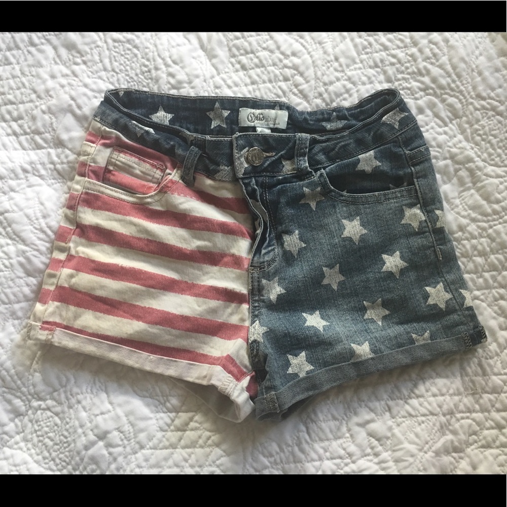 Patriotic denim short shorts