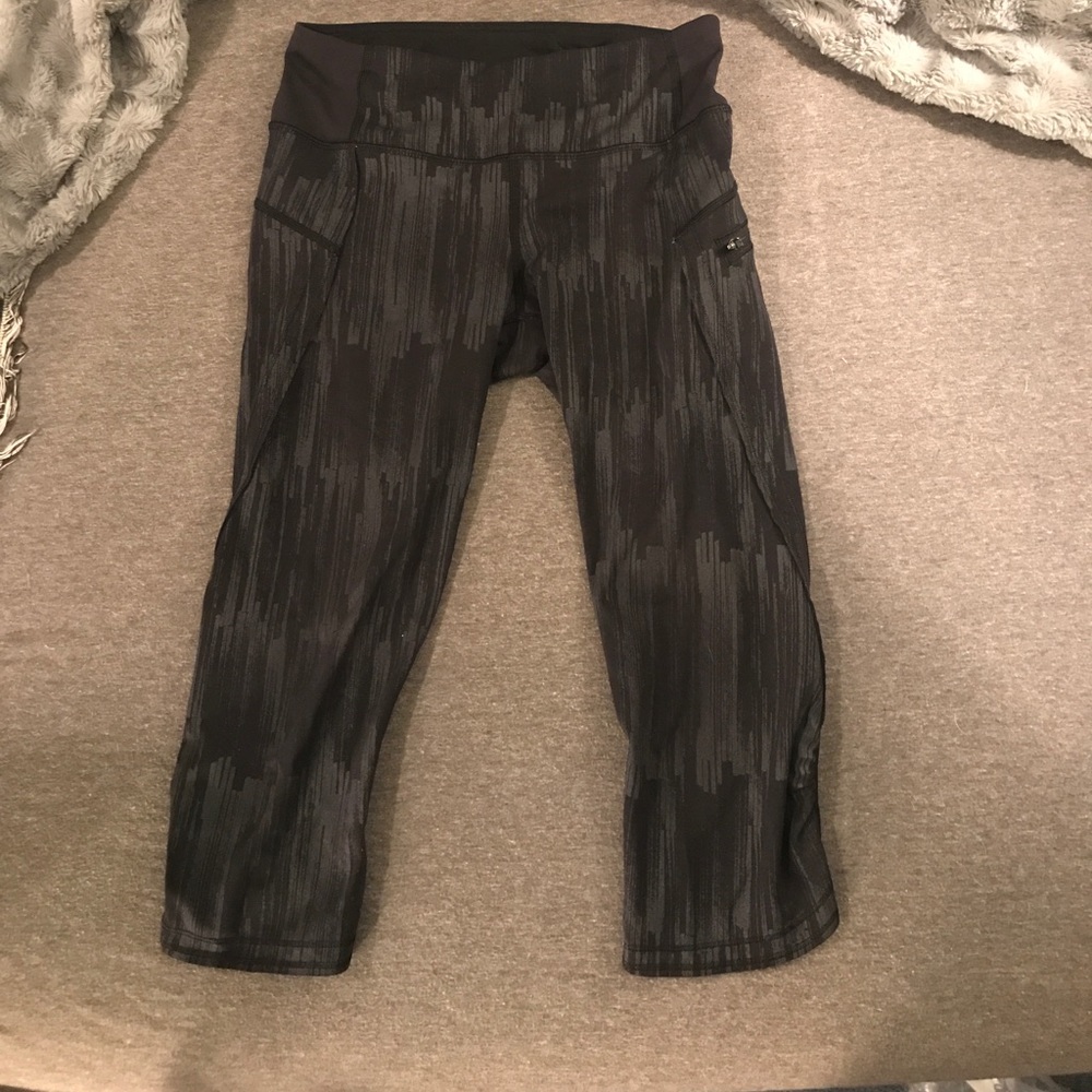 Lululemon crops