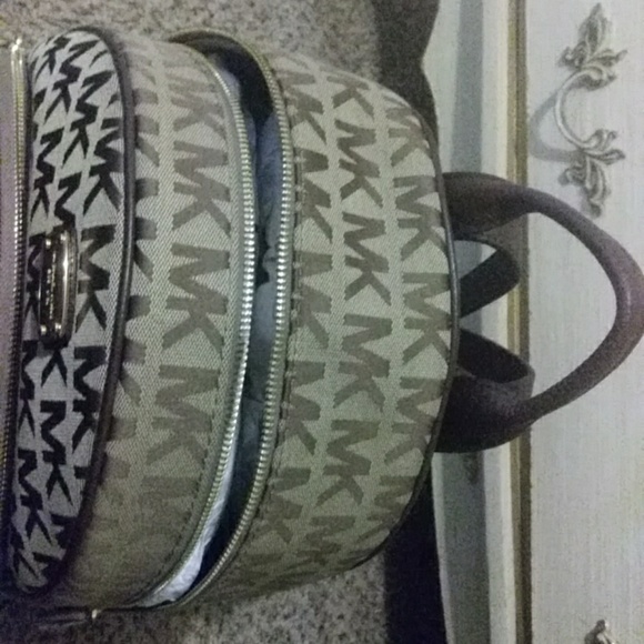 Brand New Michael Kors Abbey Tan Backpack main image 4