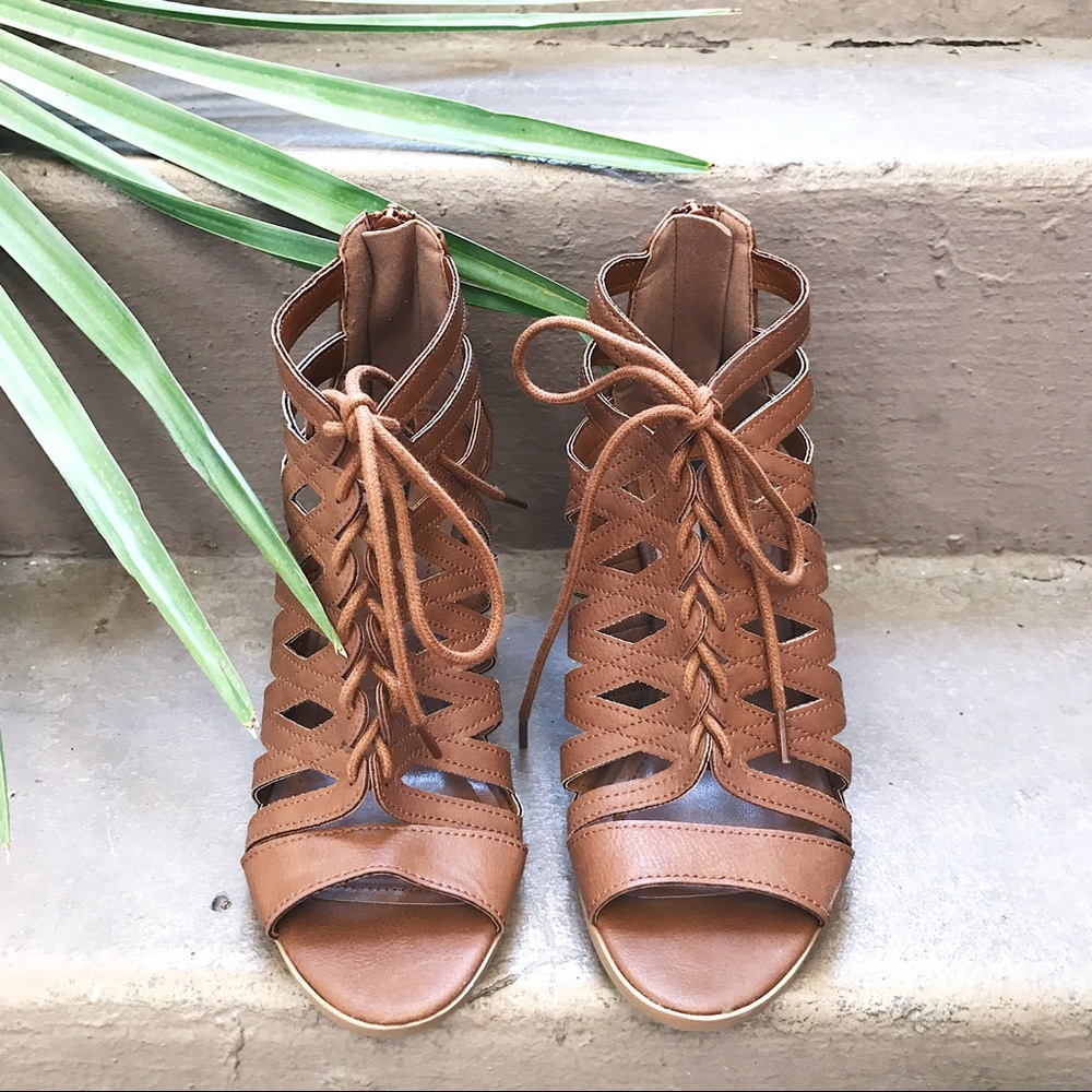 New brown ankle sandals Forever 21 women's size 6.