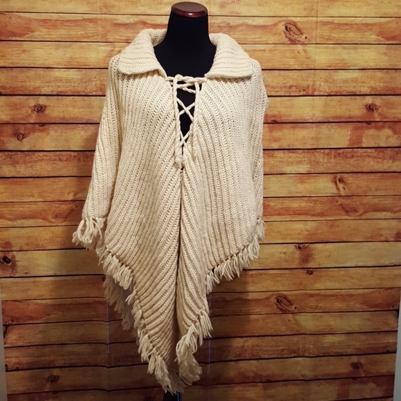 Knit Poncho - Picture 4 of 7