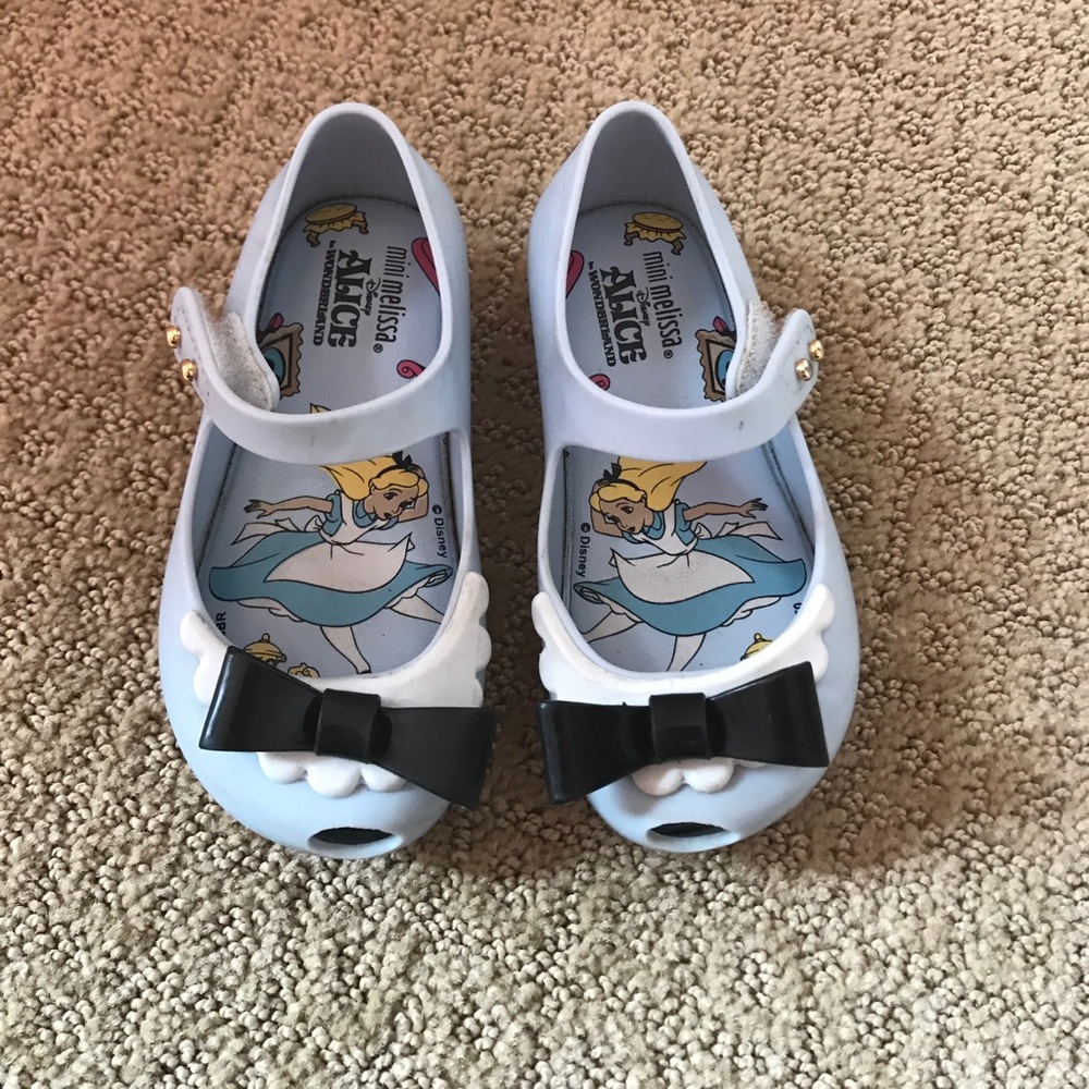 Mini Melissa size 7