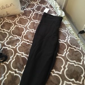 Black stretchy skinny cut pants