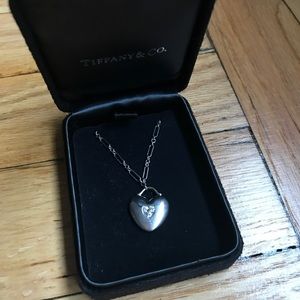 Tiffany & Co. 18k white gold diamond heart pendant Tiffany & Co. 18k white gold diamond heart pendant