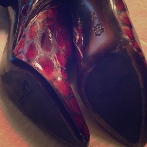 Donald J Pliner booties