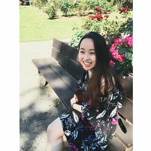 Meet your Posher, Ye