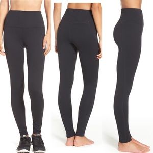 Zella high waisted live in leggings. Size M