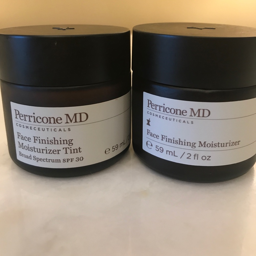 TWO piece PERRICONE MD Set