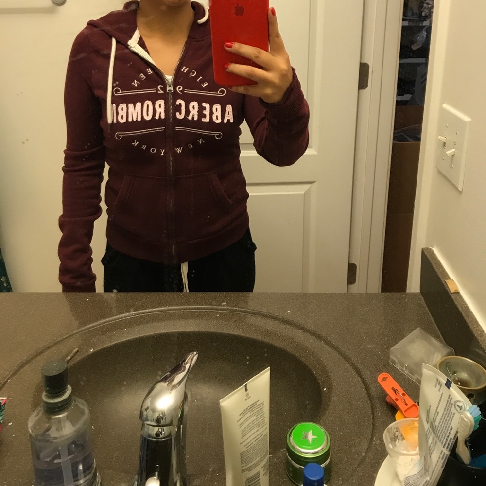 Abercrombie & Fitch Sweater
