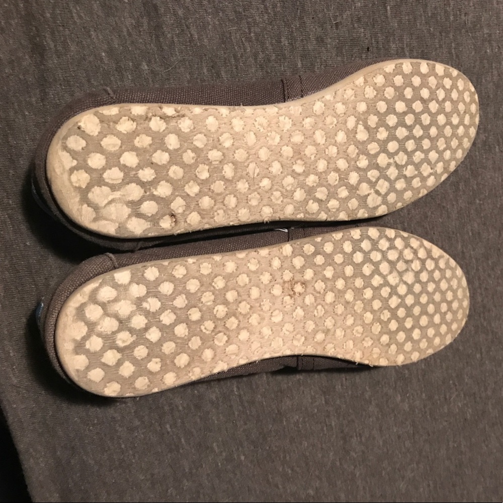 TOMS - Picture 6 of 6