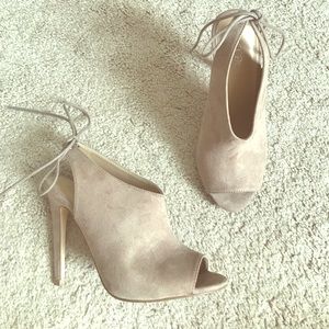 ABOUND nude suede bootie
