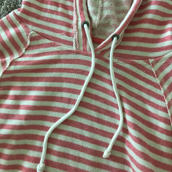 Women's Volcom striped hoodie - Picture 3 of 4