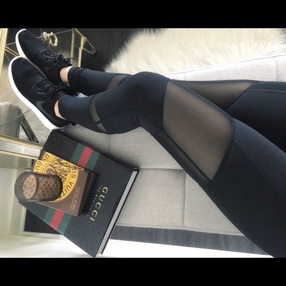 SOLD OUT // Ruched High-Waist Mesh Workout Legging - Picture 3 of 7