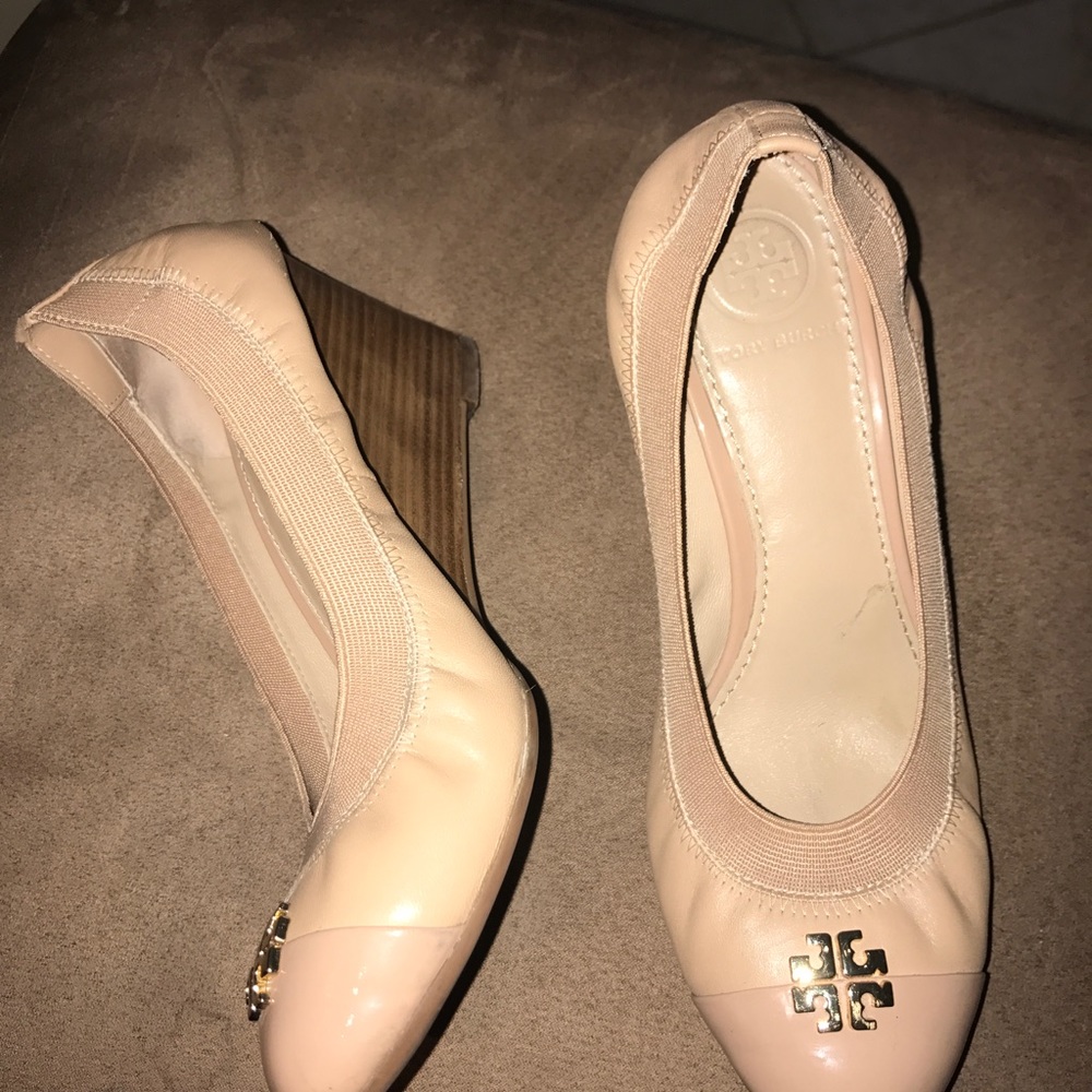 Tory Burch Jolie Logo Wedge Sz 6