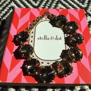 Stella & Dot Amelie Sparkle Bracelet Peach