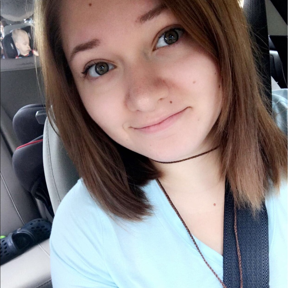 Meet your Posher, Amber