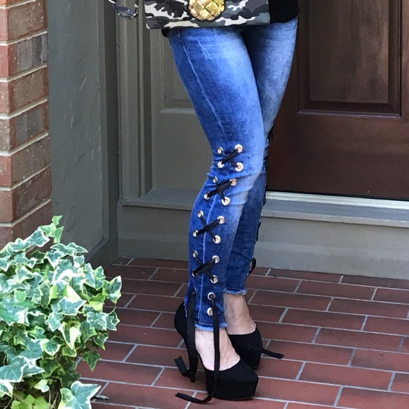 ✨CLEARANCE ✨LAST ONE ✨Paris side tie up jeans - Picture 6 of 8