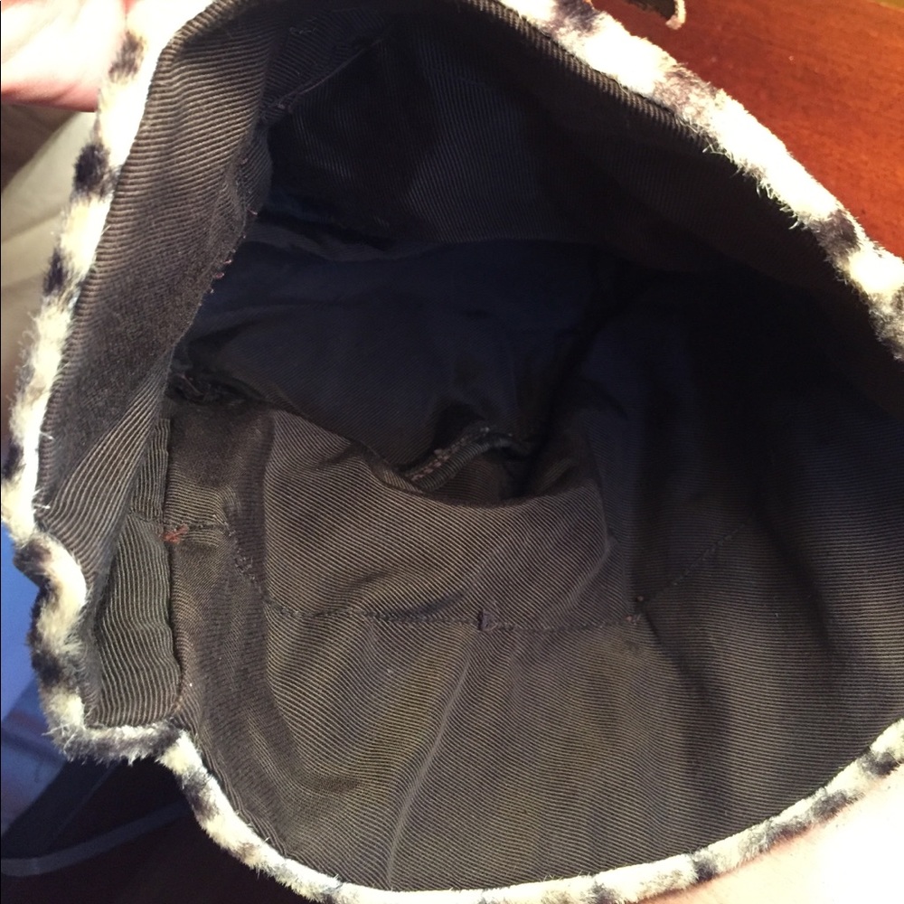 Hat - Picture 2 of 3