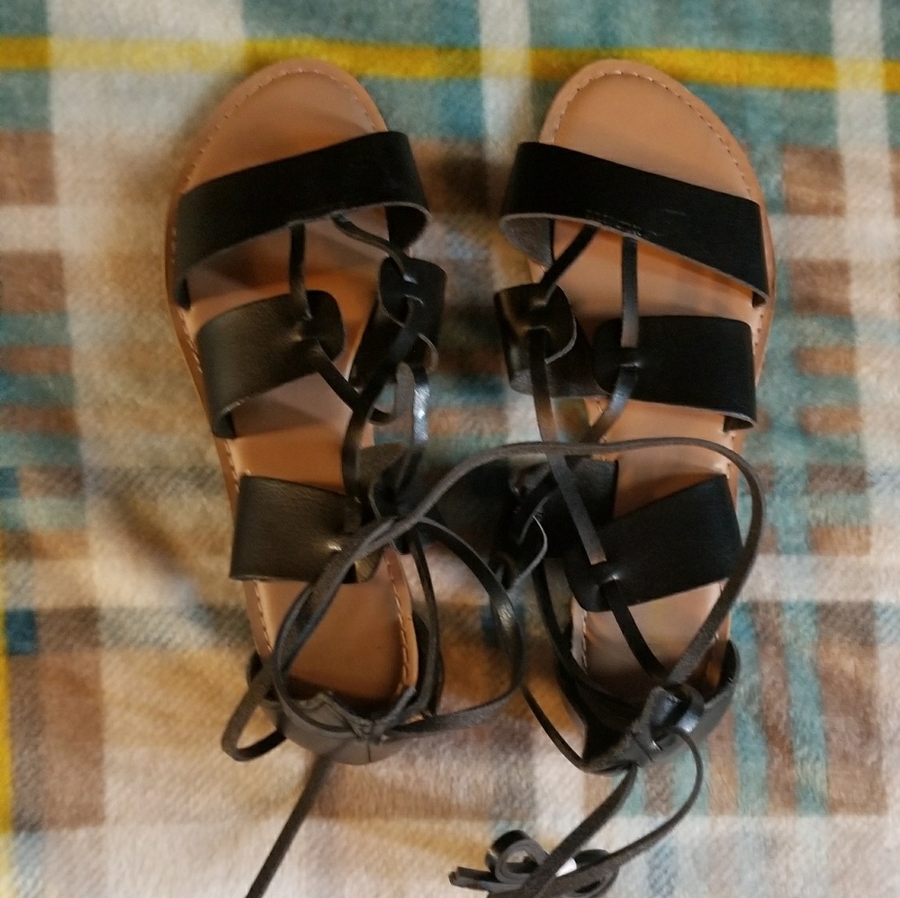 Old Navy Black Gladiator Tie Up Sandals