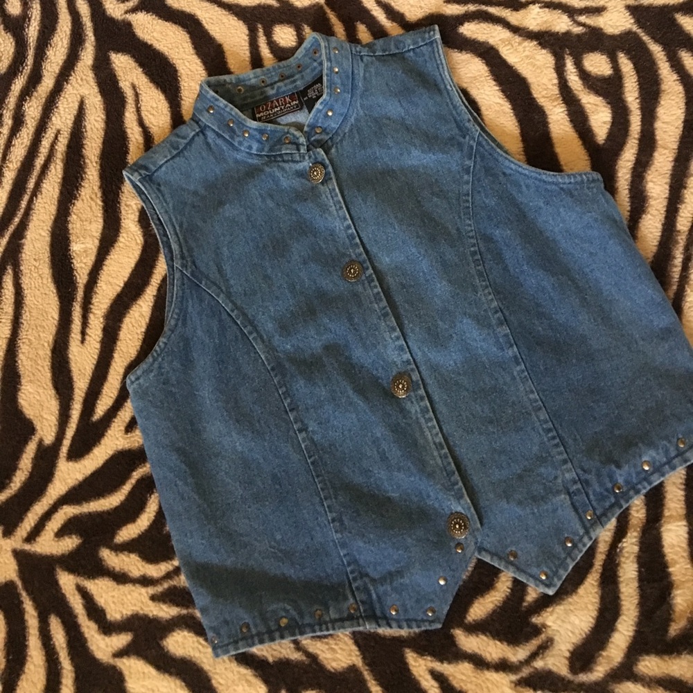 SOLD! VNTG Ozark Mnt Studded Denim Vest
