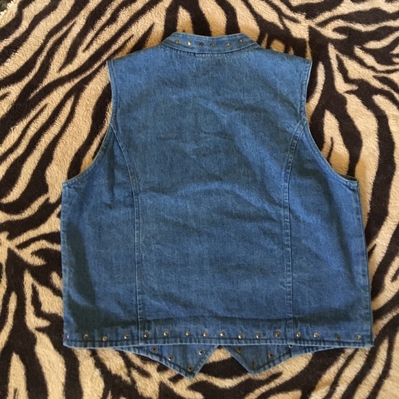 SOLD! VNTG Ozark Mnt Studded Denim Vest - Picture 2 of 4
