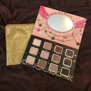 Too faced sugar and spice palette Too faced sugar and spice palette