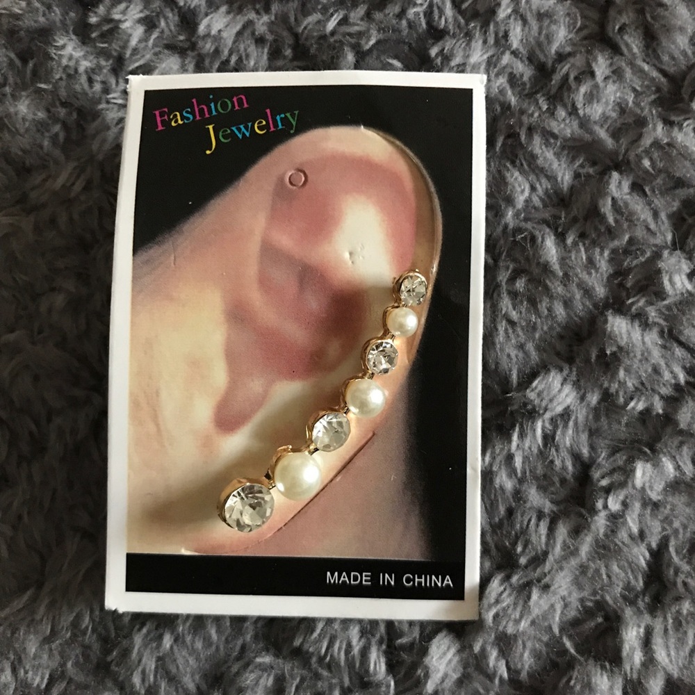 Pearl diamond ear cuff